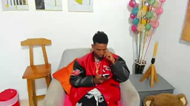 Snapshot of anhtony_wayans chatting on 03.25.26 anhtony wayans online show from 03.25.26