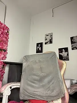 Rachell More online show from 01.20.25