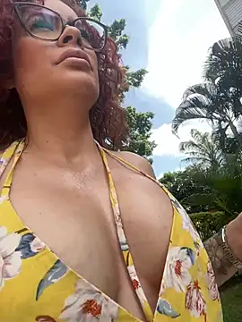 Rachell More online show from 02.14.25