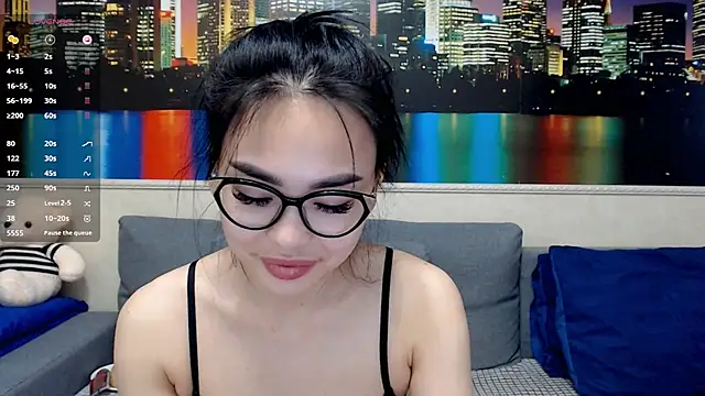 Snapshot of kwana_colada chatting on 12.22.24 kwana colada online show from 12.22.24