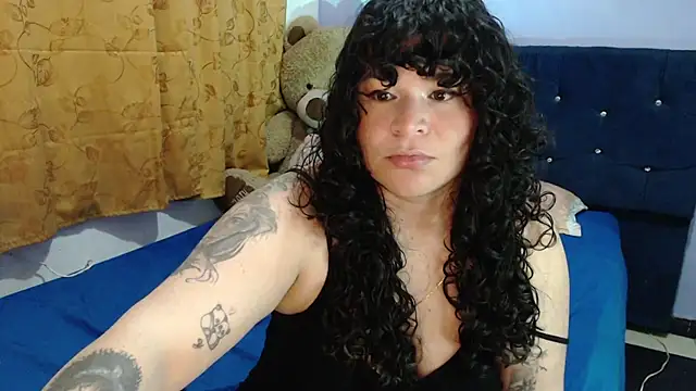 Snapshot of ANGELIQUE_KLANE chatting on 01.13.26 ANGELIQUE KLANE online show from 01.13.26