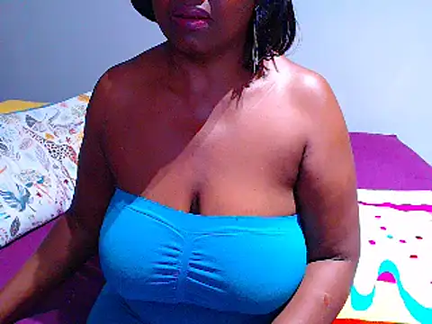 Snapshot of BootyliciousAssxxx chatting on 12.04.24 BootyliciousAssxxx online show from 12.04.24