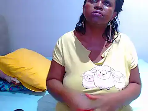 Snapshot of BootyliciousAssxxx chatting on 03.22.25 BootyliciousAssxxx online show from 03.22.25
