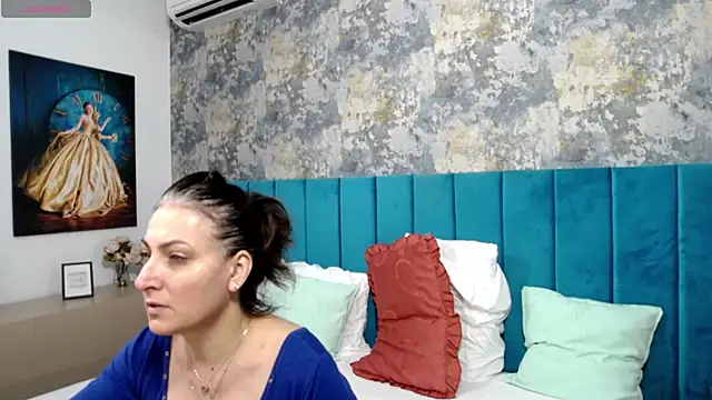 LisaCroft online show from 11.21.25