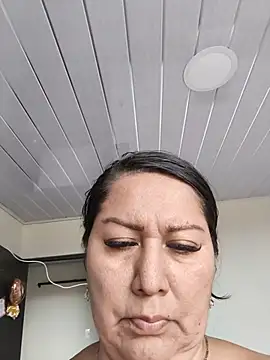 Snapshot of Brenda_Berck_ chatting on 05.18.26 Brenda Berck online show from 05.18.26