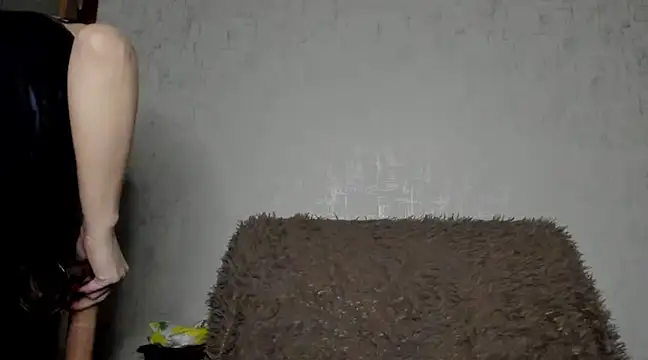 MissGulia online show from 02.12.25