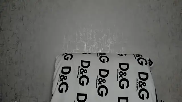 MissGulia online show from 09.29.25