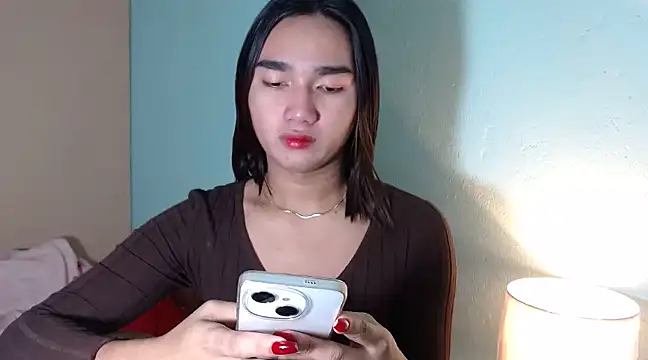 Snapshot of CasandraDiaz chatting on 12.20.24 CasandraDiaz online show from 12.20.24