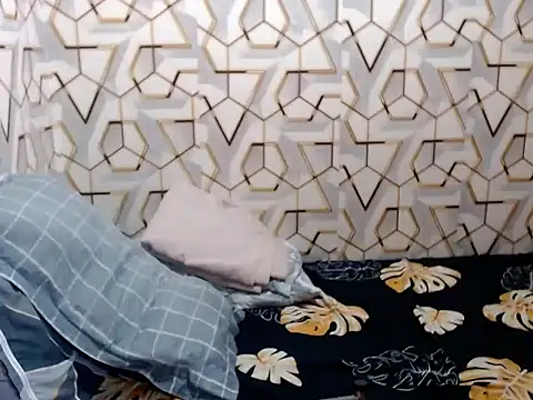 Snapshot of CasandraDiaz chatting on 10.19.25 CasandraDiaz online show from 10.19.25