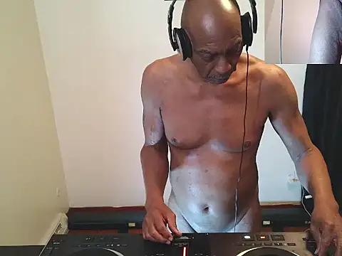 longdick4you8686 online show from 04.11.26