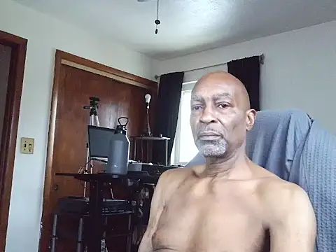 longdick4you8686 online show from 04.13.26