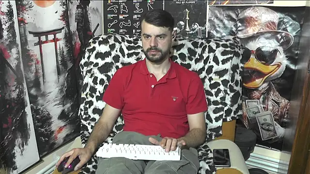 Snapshot of 00george chatting on 04.20.26 00george online show from 04.20.26