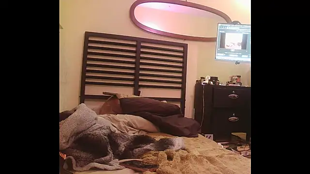 Mikela Alexa online show from 03.05.25