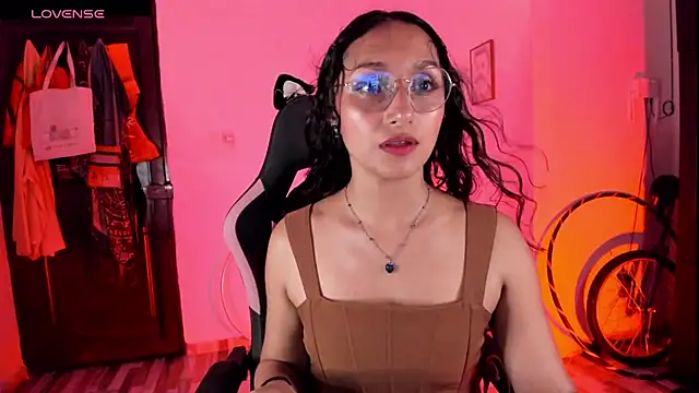 Snapshot of adrena_10 chatting on 04.29.26 adrena 10 online show from 04.29.26