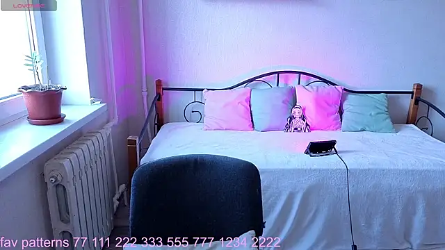 Hot Rhaenyra online show from 10.12.25