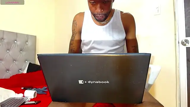 Snapshot of kilian_xx chatting on 11.05.25 kilian xx online show from 11.05.25