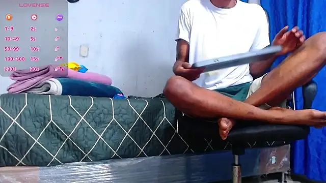 Snapshot of kilian_xx chatting on 01.19.26 kilian xx online show from 01.19.26