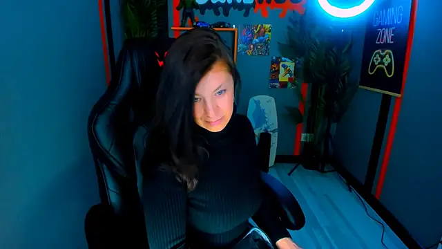 Snapshot of AnaMills chatting on 04.23.26 AnaMills online show from 04.23.26