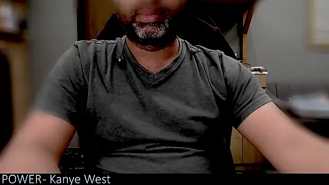 Snapshot of _x_rated_ chatting on 04.10.26 x rated online show from 04.10.26