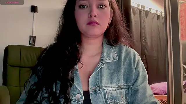 Snapshot of MarcellaGriffin chatting on 06.08.26 MarcellaGriffin online show from 06.08.26