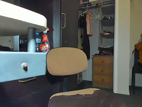 Angelchezcka online show from 03.20.26