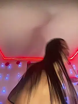 Emma Brown 12 online show from 02.15.25