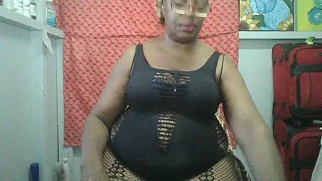 Snapshot of pink69pussy chatting on 09.30.25 pink69pussy online show from 09.30.25