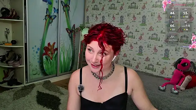 Snapshot of SmokyRose chatting on 06.27.26 SmokyRose online show from 06.27.26