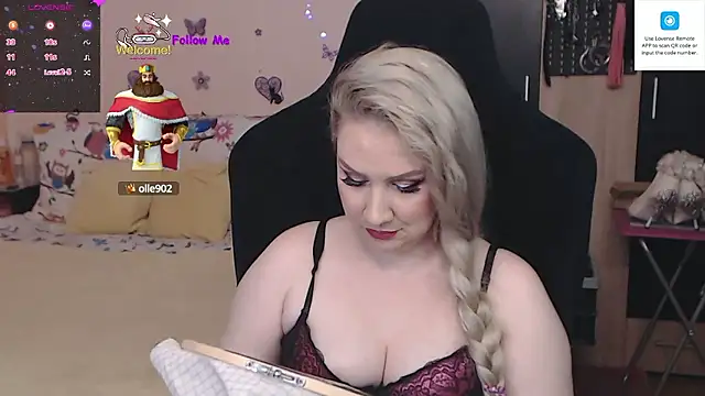 Snapshot of MissLexyGold chatting on 12.07.24 MissLexyGold online show from 12.07.24