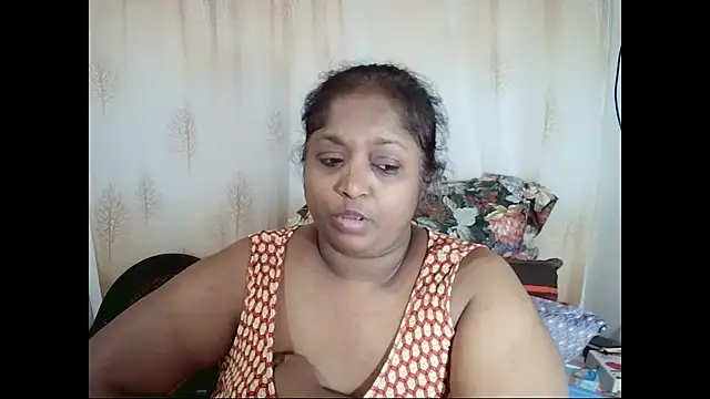 Snapshot of Indiantasha chatting on 01.30.25 Indiantasha online show from 01.30.25