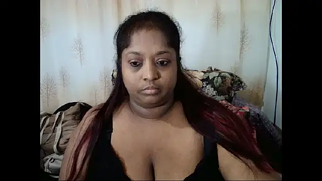 Snapshot of Indiantasha chatting on 02.11.25 Indiantasha online show from 02.11.25