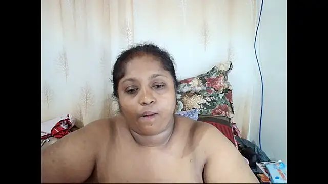 Snapshot of Indiantasha chatting on 02.15.25 Indiantasha online show from 02.15.25