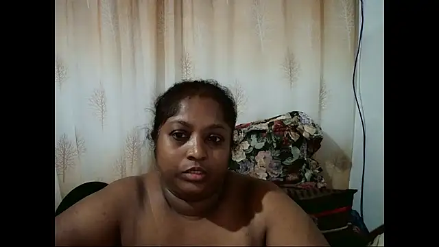 Snapshot of Indiantasha chatting on 02.18.25 Indiantasha online show from 02.18.25