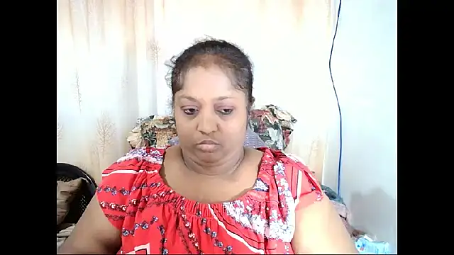 Snapshot of Indiantasha chatting on 02.18.25 Indiantasha online show from 02.18.25