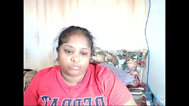 Snapshot of Indiantasha chatting on 02.25.25 Indiantasha online show from 02.25.25