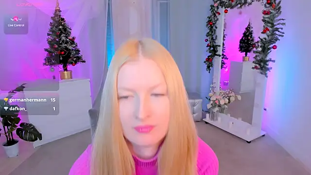 Laly Peach online show from 12.28.24