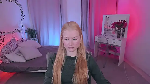 Laly Peach online show from 02.09.26