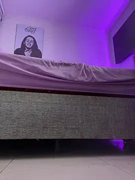 Niky Love online show from 03.15.25