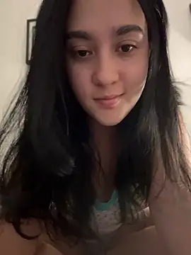 Snapshot of Nina_lovi chatting on 07.23.26 Nina lovi online show from 07.23.26