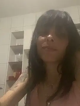 Snapshot of Sarah-safada chatting on 06.06.26 Sarah-safada online show from 06.06.26