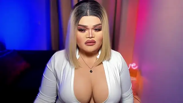 KarolinaThompson online show from 03.15.25