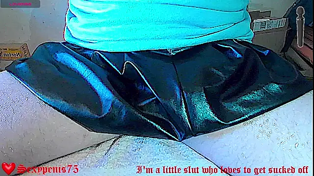 Snapshot of sexypenis75 chatting on 04.04.26 sexypenis75 online show from 04.04.26