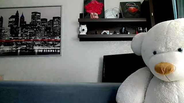 Snapshot of stormylana chatting on 06.18.26 stormylana online show from 06.18.26
