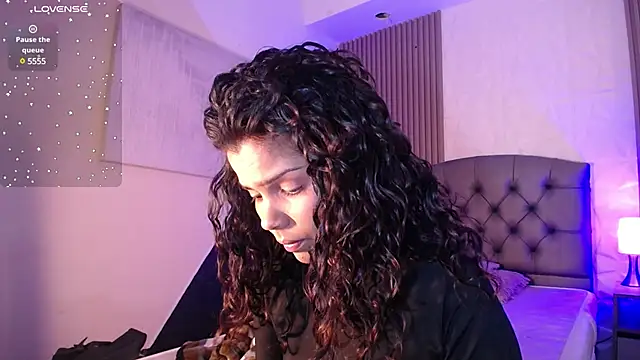 Snapshot of ximena_diaz chatting on 01.24.25 ximena diaz online show from 01.24.25