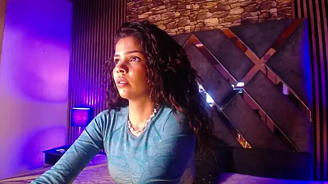 Snapshot of ximena_diaz chatting on 02.28.25 ximena diaz online show from 02.28.25