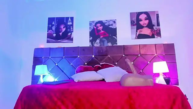 Snapshot of Ariana_lopezz chatting on 02.15.25 Ariana lopezz online show from 02.15.25