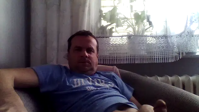 Snapshot of grzes19763 chatting on 04.13.26 grzes19763 online show from 04.13.26