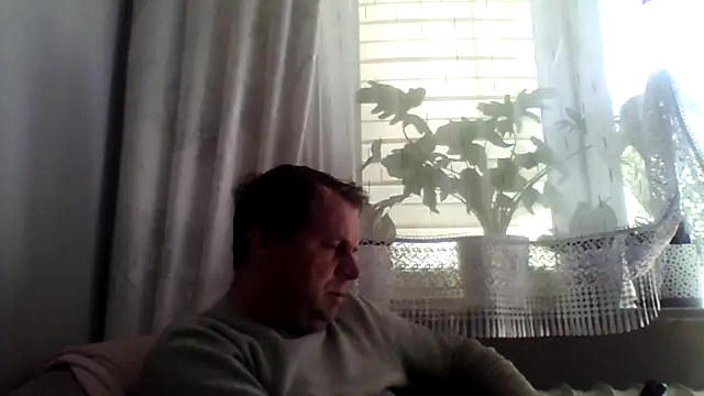 Snapshot of grzes19763 chatting on 04.28.26 grzes19763 online show from 04.28.26