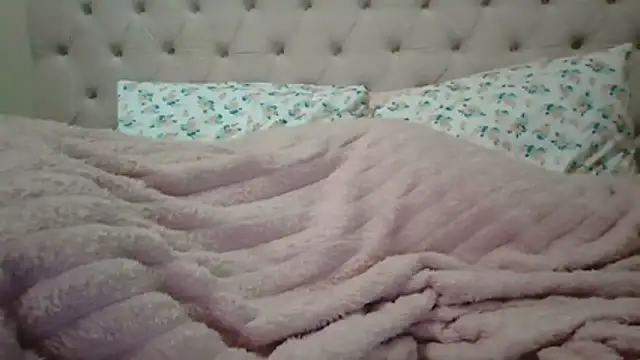 Snapshot of beautylovess chatting on 02.02.26 beautylovess online show from 02.02.26