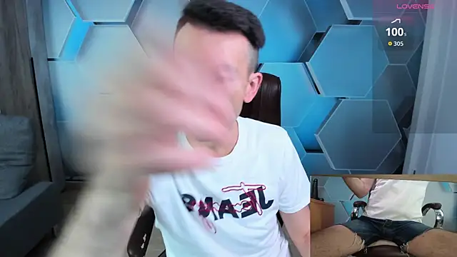 SteveTiger online show from 03.10.26